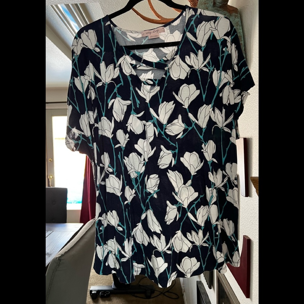 Blue, teal, grey and white strappy neck t shirt